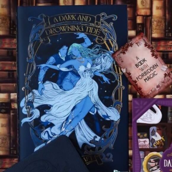 Illumicrate A Dark and Drowning Tide by Allison Saft – 2024 Special Limited Luxe - Picture 12 of 12